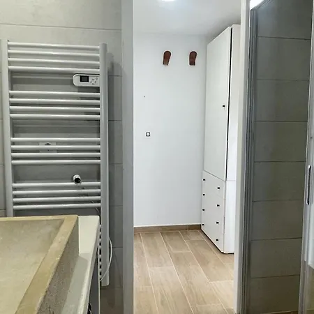 Club A 304