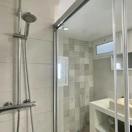 Club A 304 Apartment